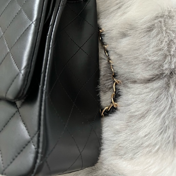 Chanel Classic lambskin Bag - Picture 8 of 13